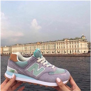  Кроссовки женские Adidas. Артикул 332922