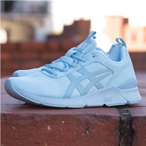  Кроссовки женские Adidas. Артикул 332861